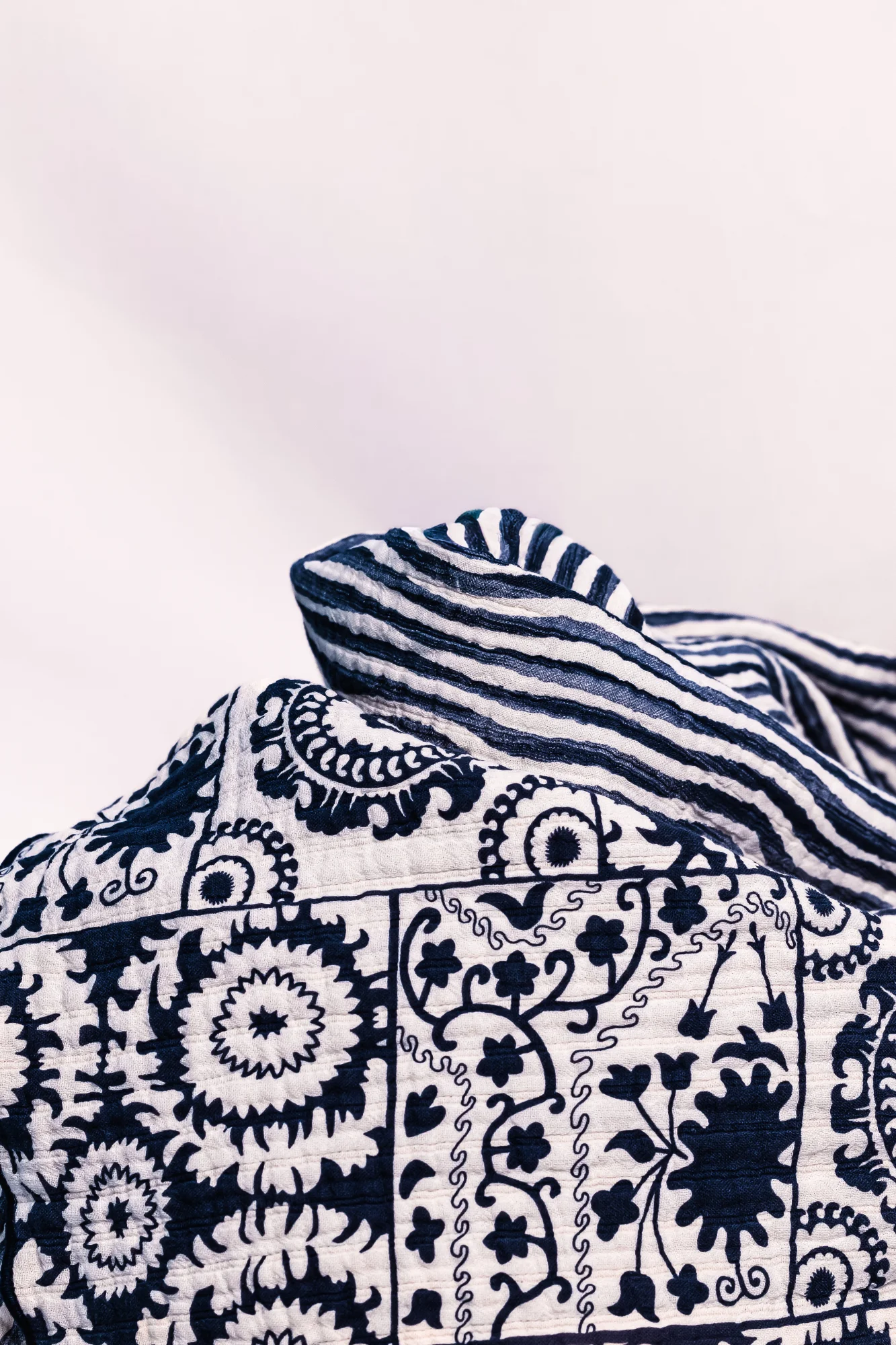 PREMIUM COTTON BLANKET-INDIGO GARDEN